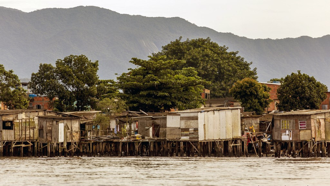Imagem Principal Palafitas Guarujá SP Leandro Ordonez Flickr