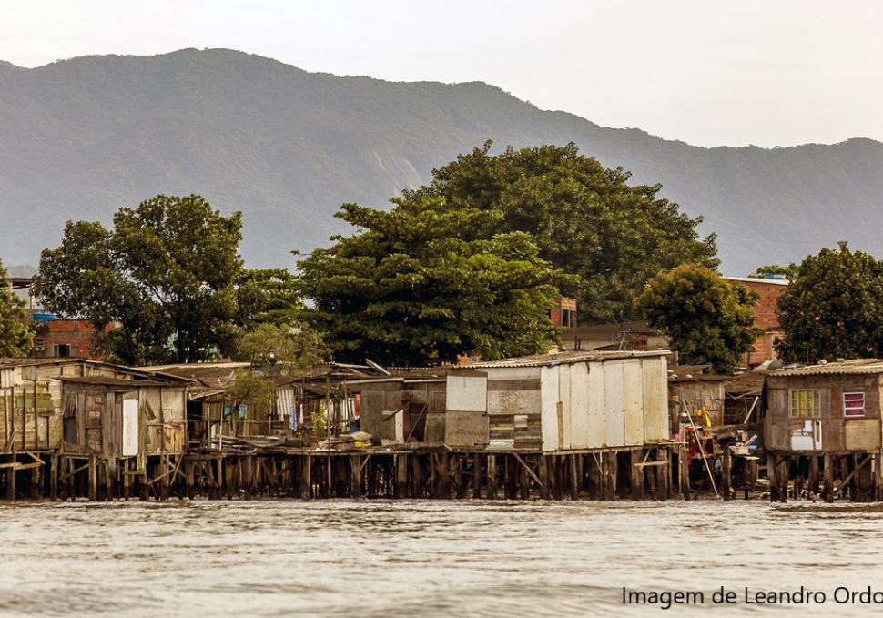 Imagem Principal Palafitas Guarujá SP Leandro Ordonez Flickr